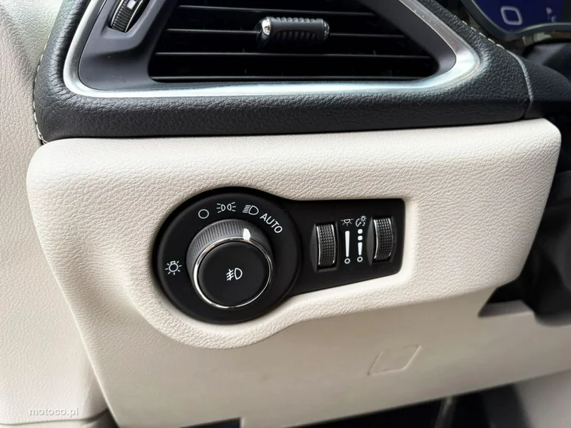 Chrysler Pacifica 29