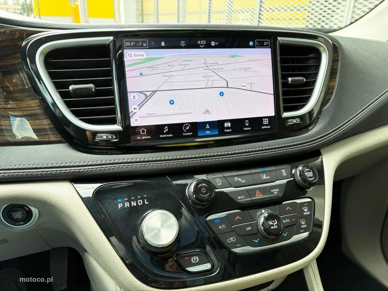 Chrysler Pacifica 30