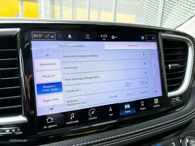 Chrysler Pacifica 31