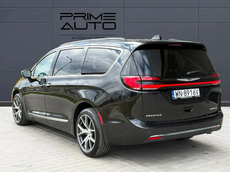 Chrysler Pacifica 10