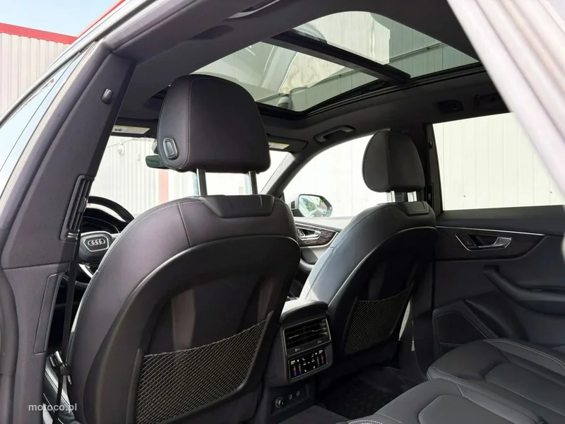 Audi Q8 4M 12