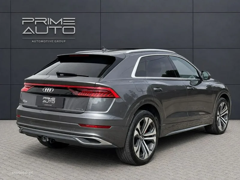 Audi Q8 4M 6