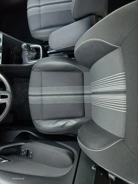 Volkswagen Polo V 6R 25