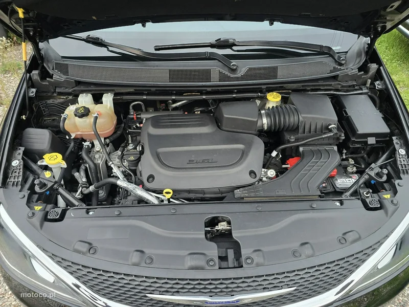 Chrysler Pacifica 21