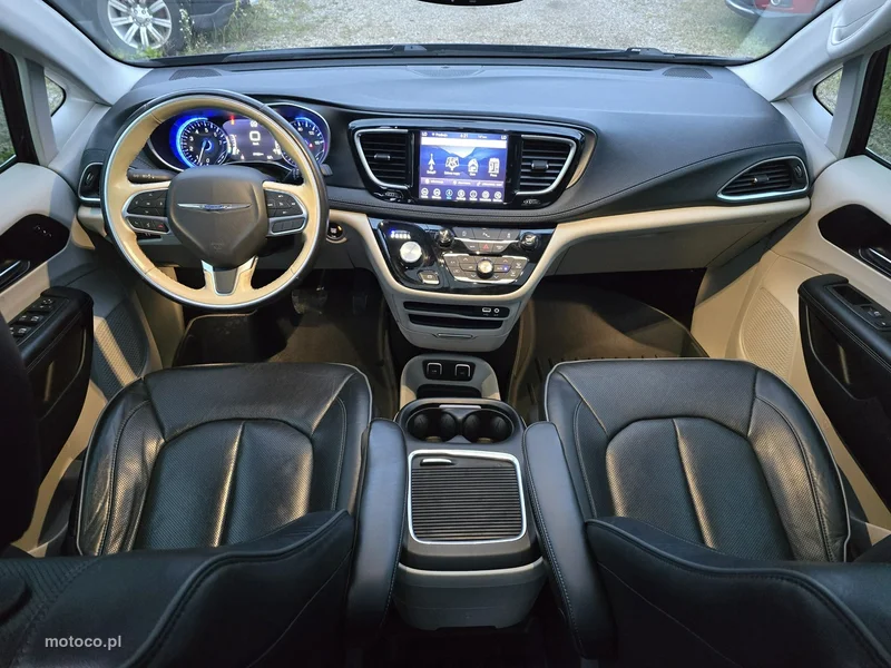 Chrysler Pacifica 22