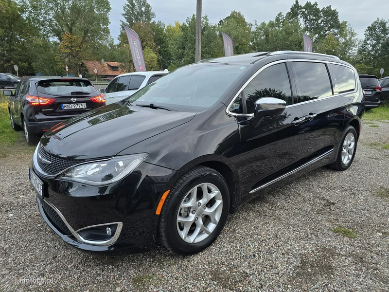 Chrysler Pacifica 4