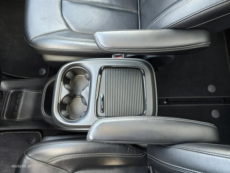 Chrysler Pacifica 28
