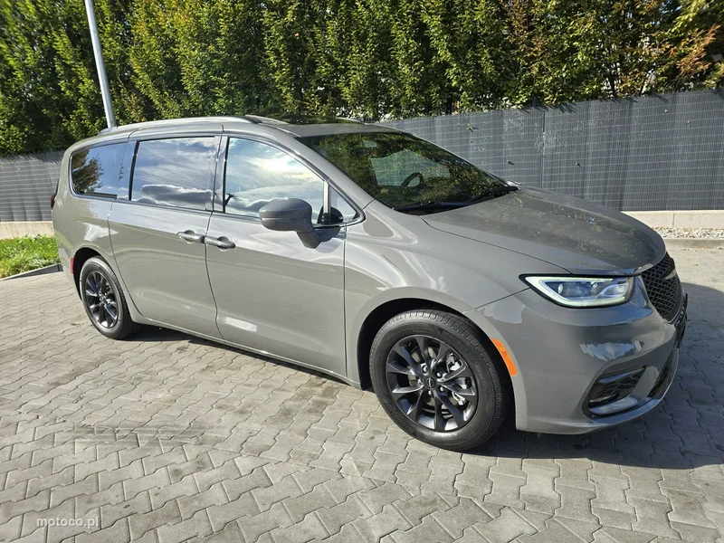 Chrysler Pacifica 4