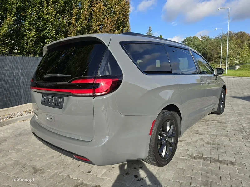 Chrysler Pacifica 7