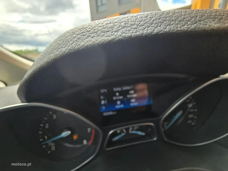 Ford C-Max II 16