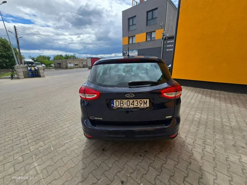 Ford C-Max II 8