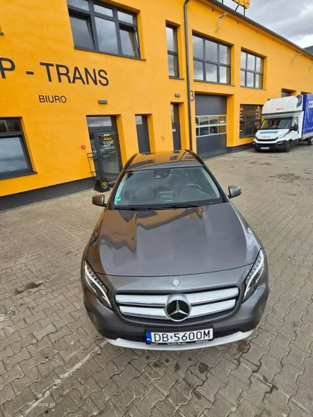 Mercedes-Benz GLA X156 200 3