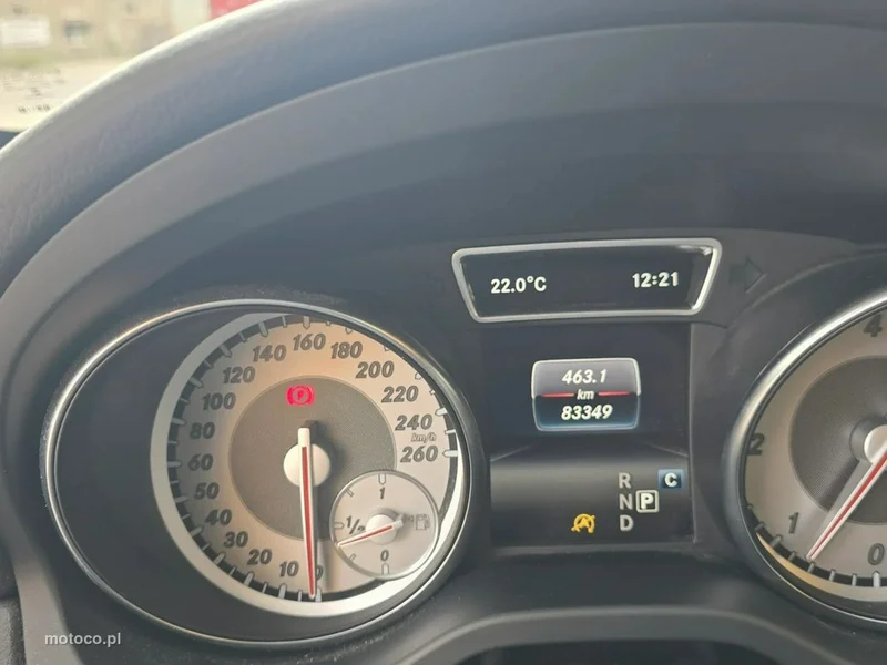 Mercedes-Benz GLA X156 200 21