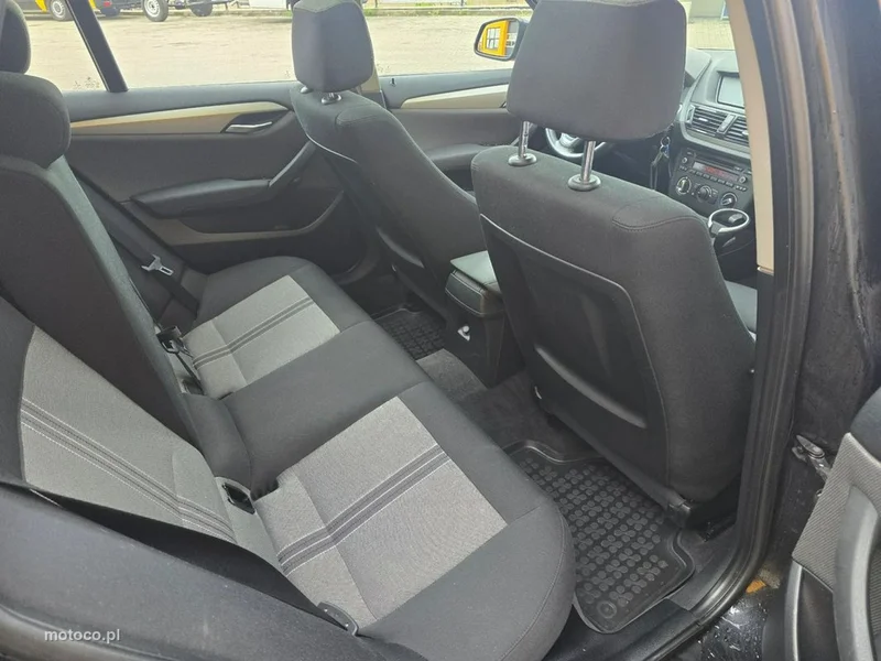 BMW X1 E84 13