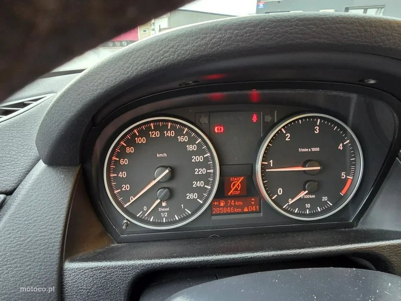 BMW X1 E84 17