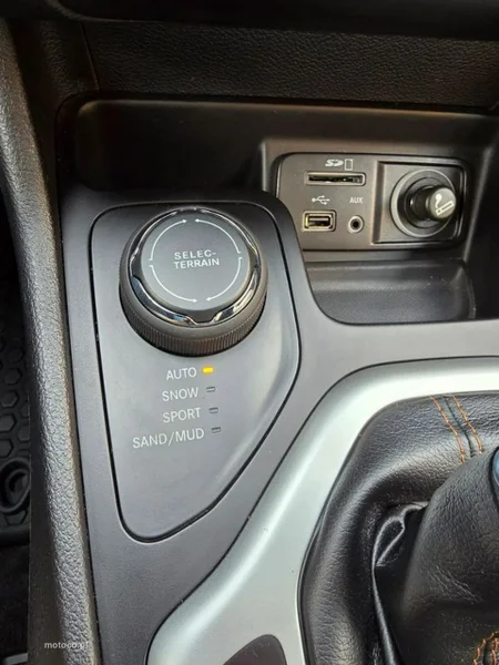 Jeep Cherokee 19