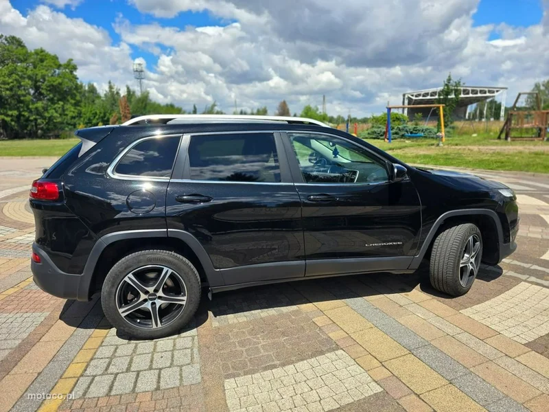 Jeep Cherokee 4