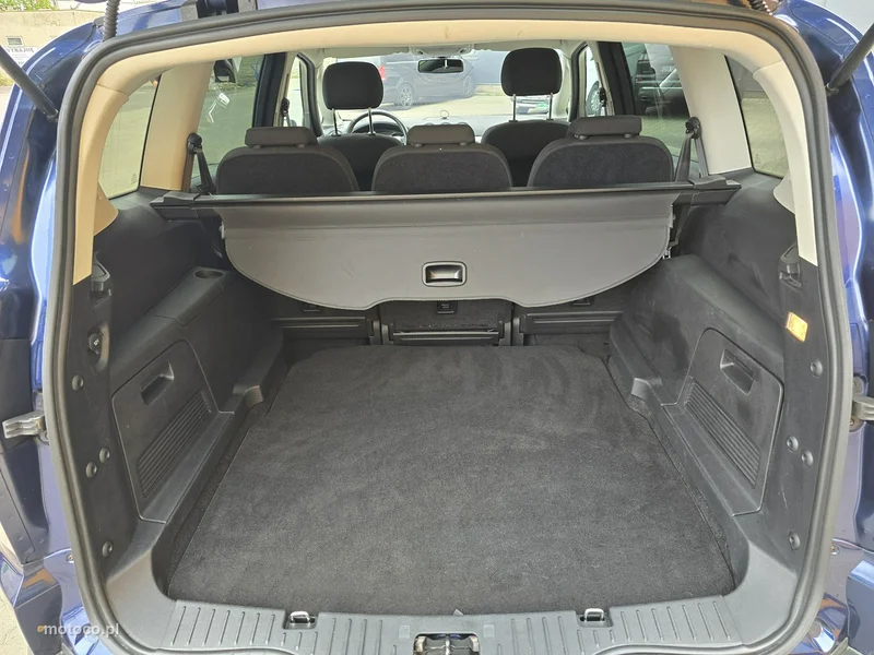 Ford S-Max I 12