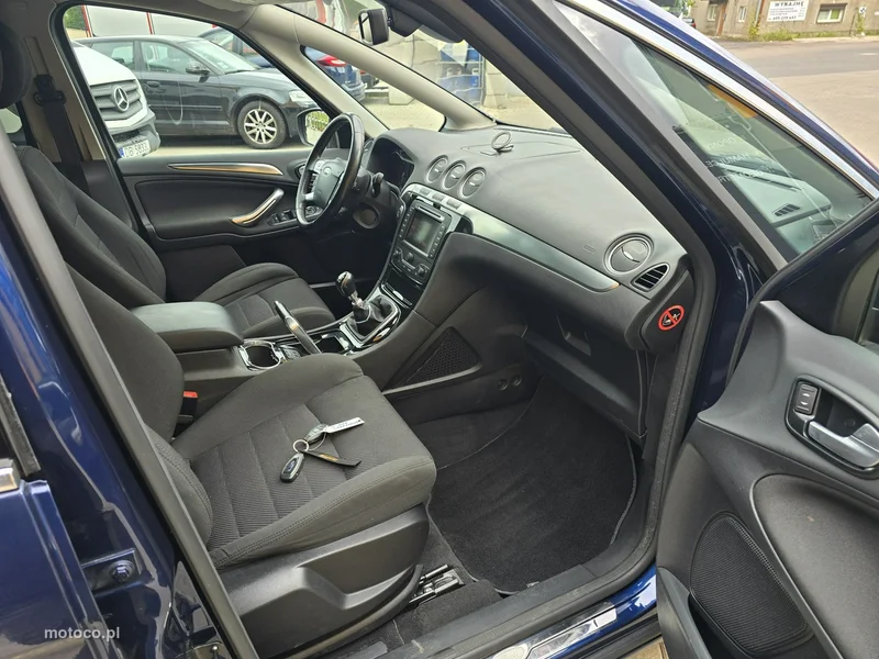 Ford S-Max I 10
