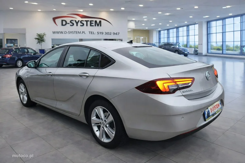 Opel Insignia B 8