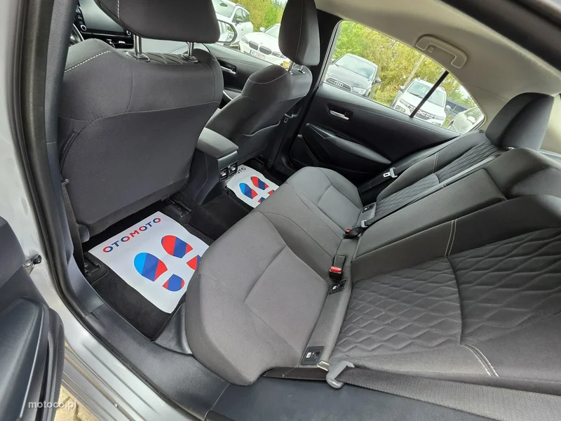 Toyota Corolla E210 4