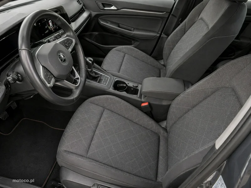 Volkswagen Golf VIII 15