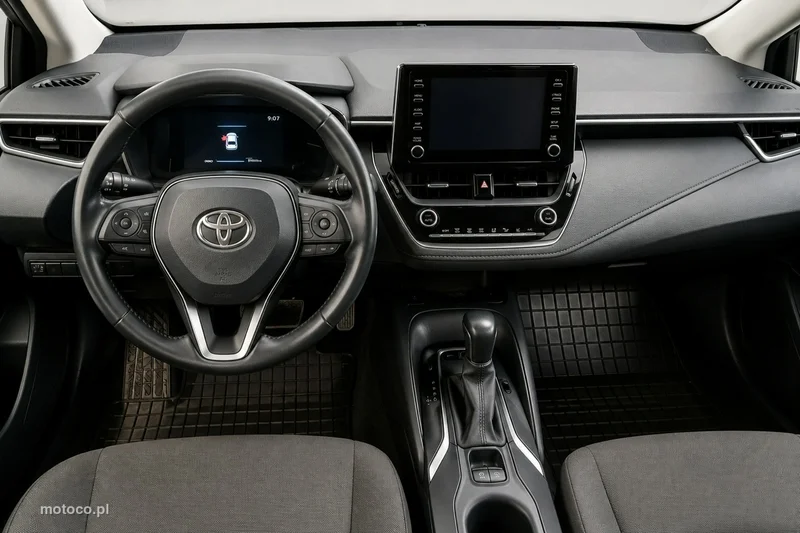 Toyota Corolla E210 30