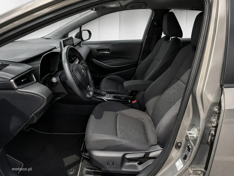 Toyota Corolla E210 8