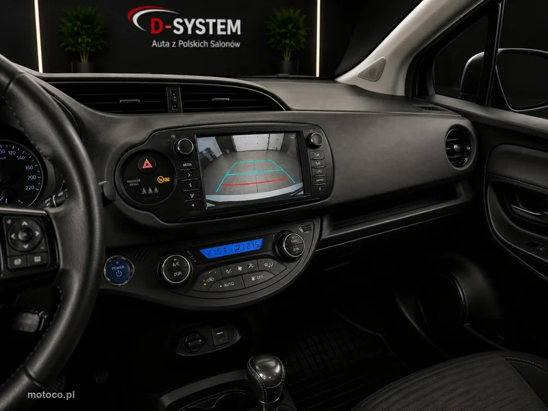 Toyota Yaris XP130 5