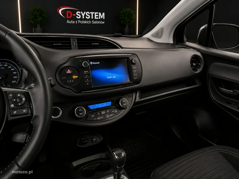 Toyota Yaris XP130 10