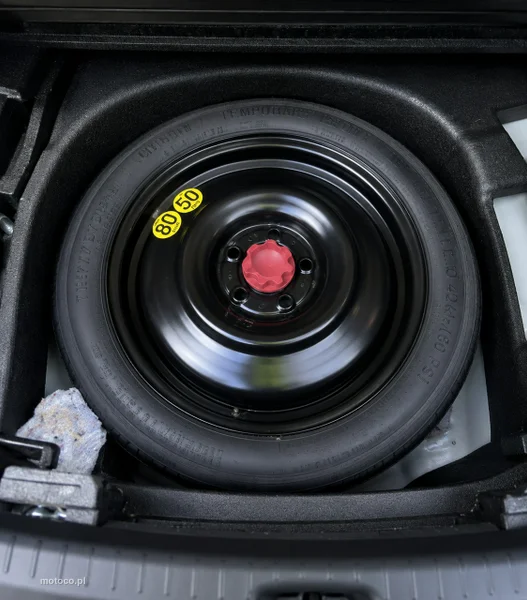 Toyota Corolla E210 11