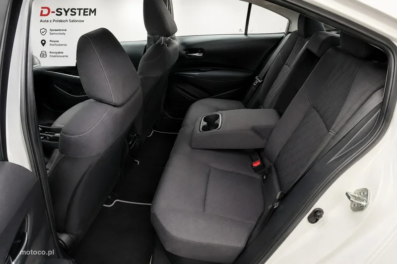 Toyota Corolla E210 11