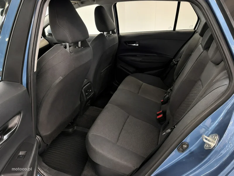 Toyota Corolla E210 10