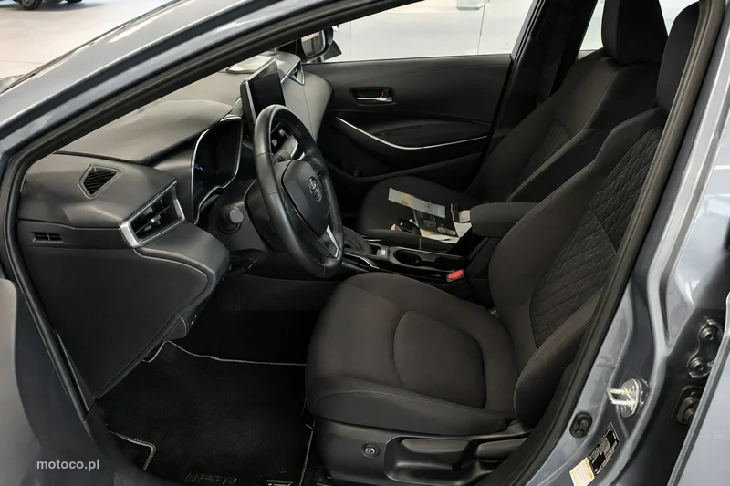 Toyota Corolla E210 8