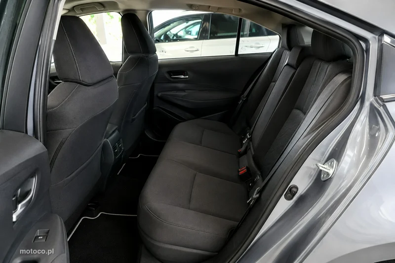 Toyota Corolla E210 9