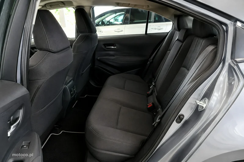 Toyota Corolla E210 9