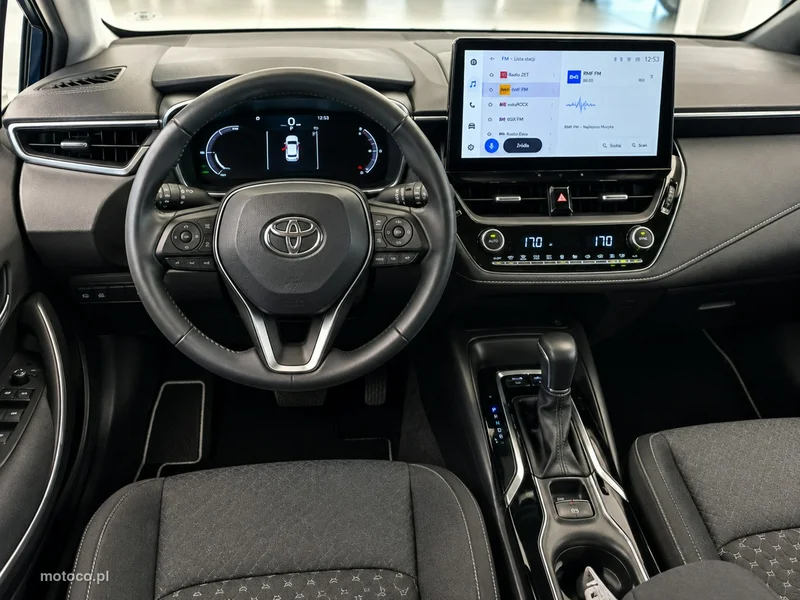 Toyota Corolla E210 5