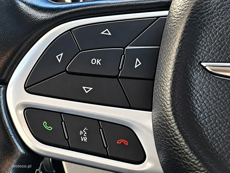 Chrysler Pacifica 15
