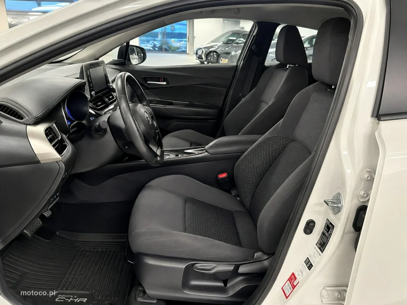 Toyota C-HR AX10 13
