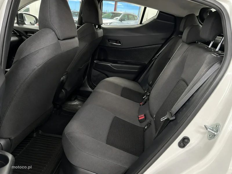 Toyota C-HR AX10 8