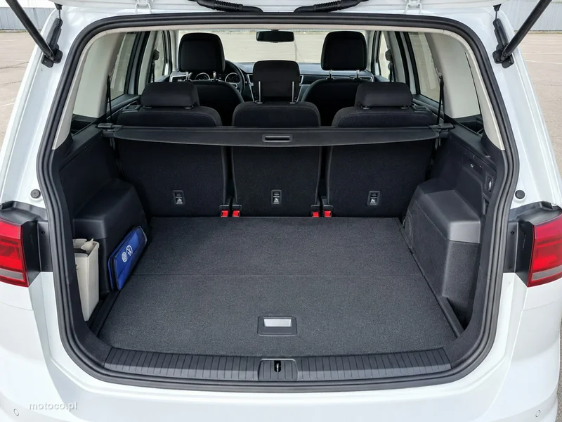 Volkswagen Touran 5T 11