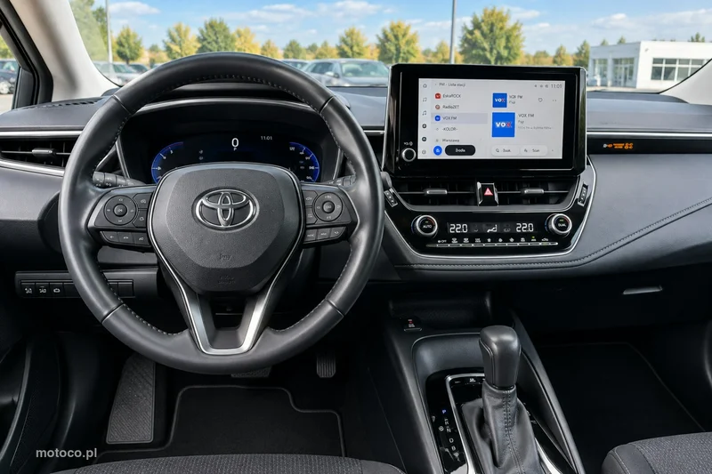 Toyota Corolla E210 6