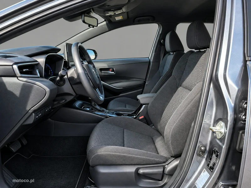 Toyota Corolla E210 17