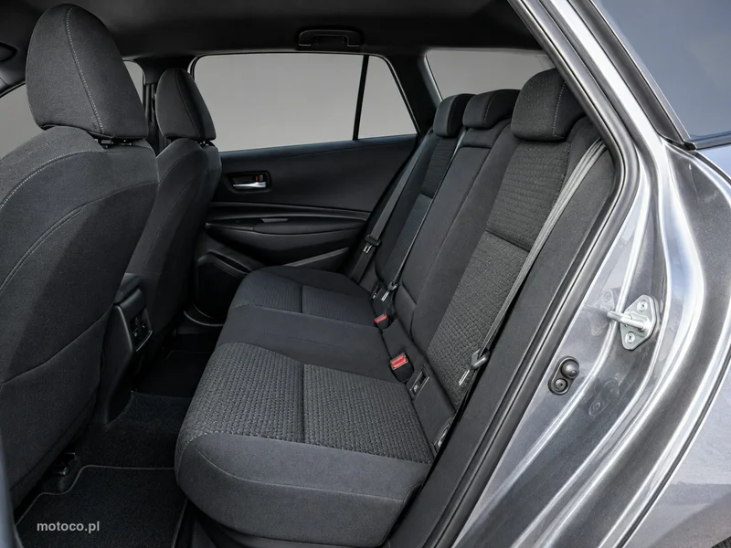 Toyota Corolla E210 8
