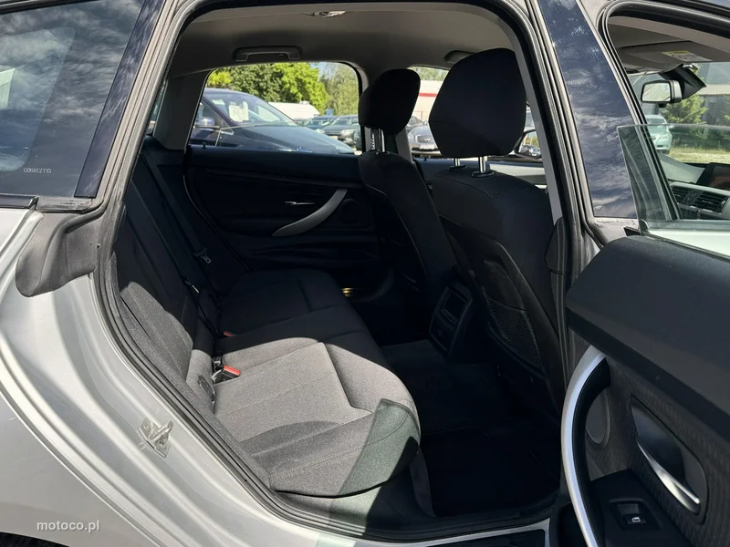 BMW Seria 3 F30 3GT 21