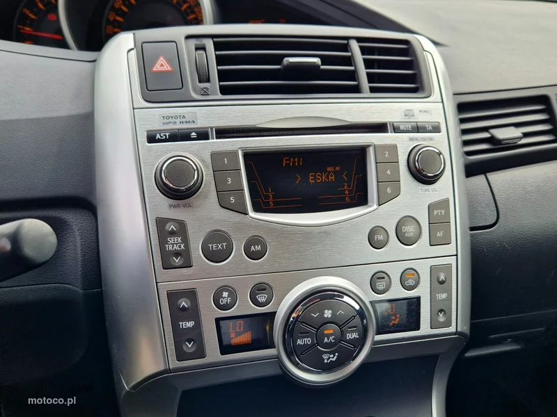 Toyota Verso 28