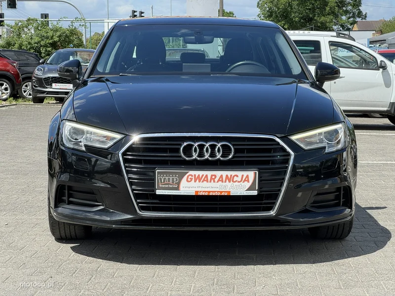Audi A3 8V 12