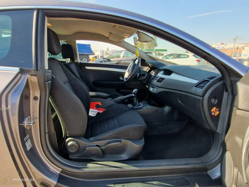 Renault Laguna III 19