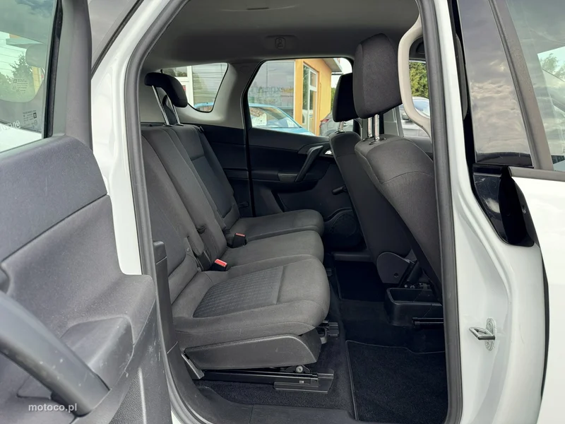 Opel Meriva B 23