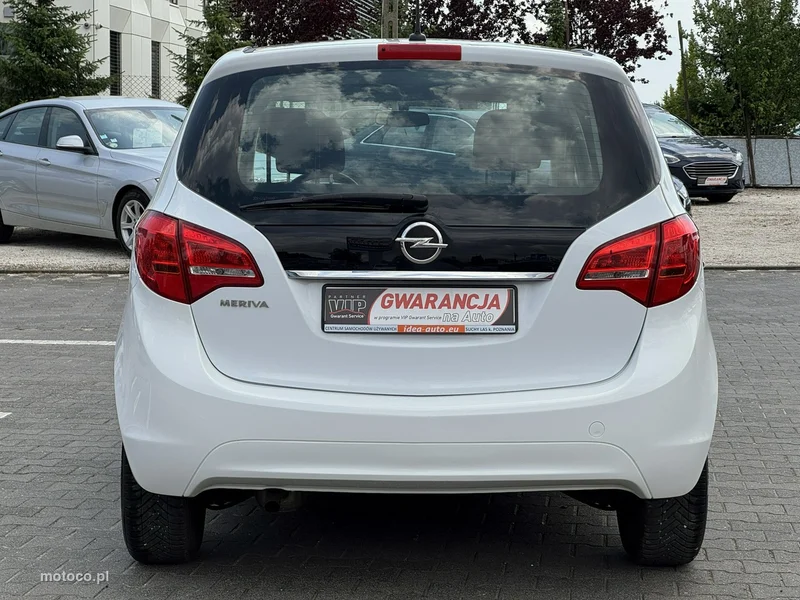 Opel Meriva B 8